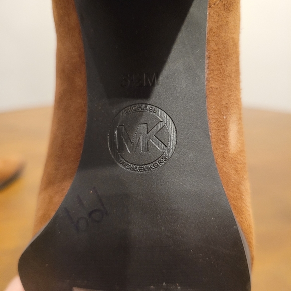 Michael Kors Gemma Ankle Boot - Picture 6 of 7